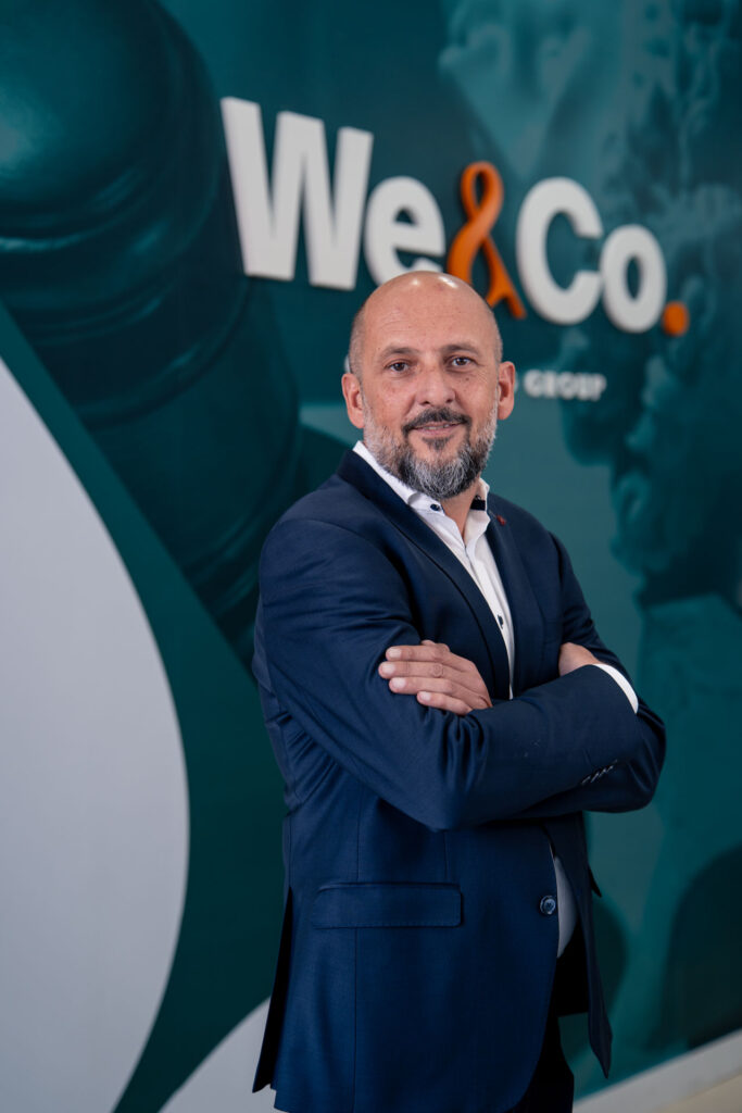 Ginés Sánchez Gómez en las oficinas de We & Co Consulting Group, especialista en asesoría laboral y extranjería
